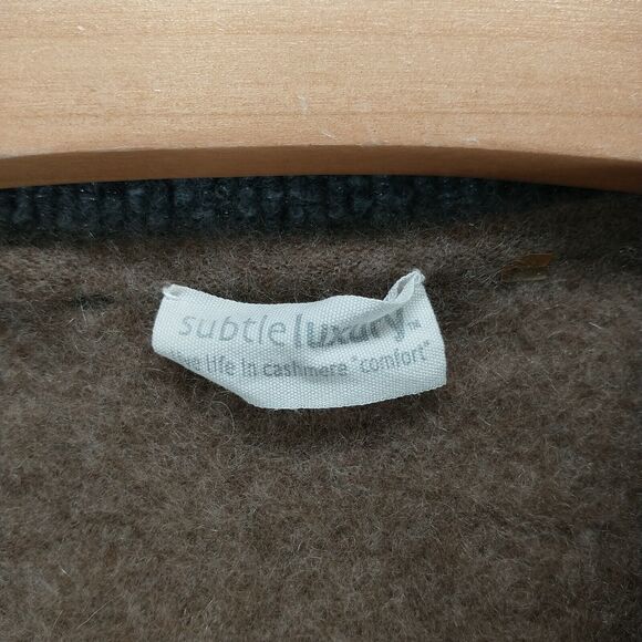 Subtle Luxury Women's Cashmere Sweater Short Sleeve Brown Actual 27x21.5 V-Neck - Picture 8 of 12